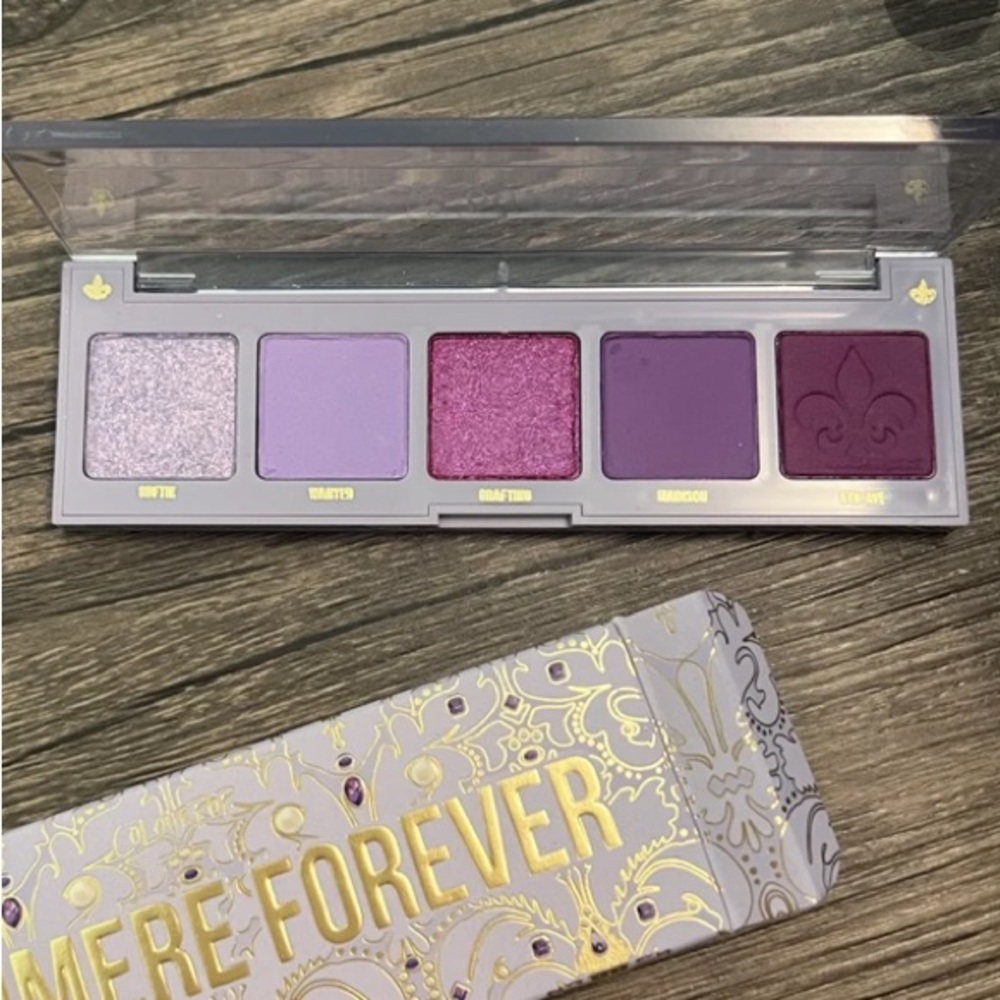 Cashmere Forever eyeshadow